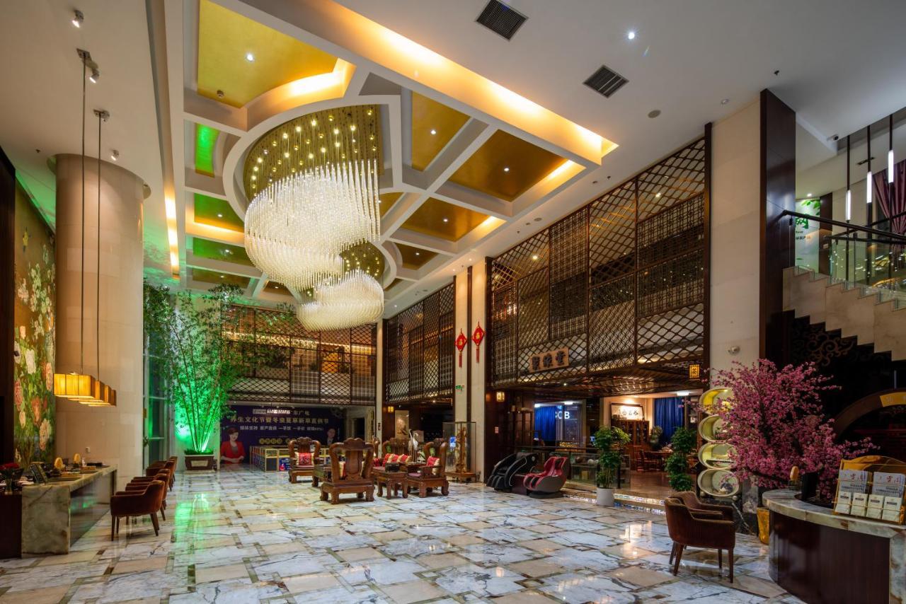 King Royal Hotel Yunfu ภายนอก รูปภาพ