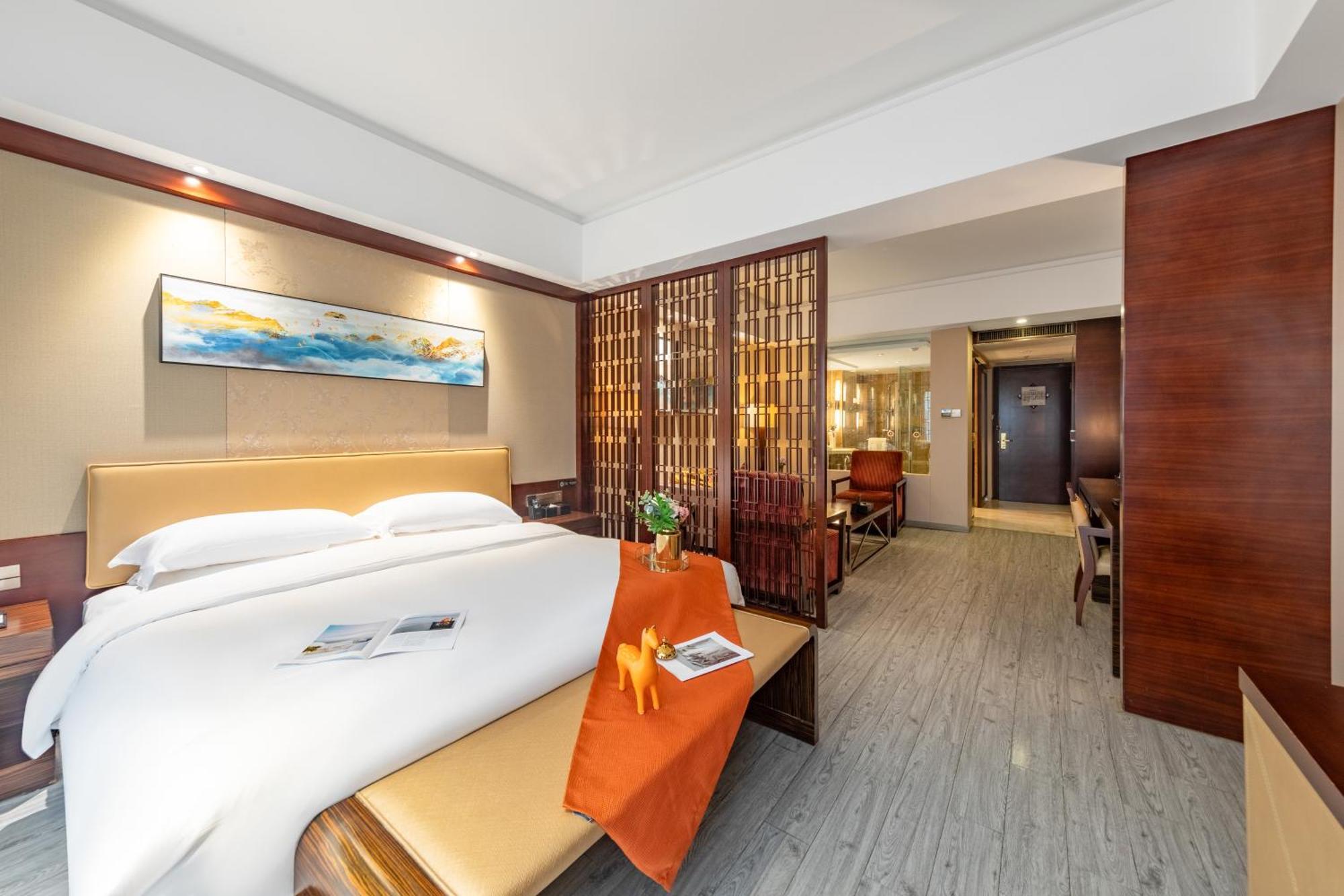 King Royal Hotel Yunfu ภายนอก รูปภาพ