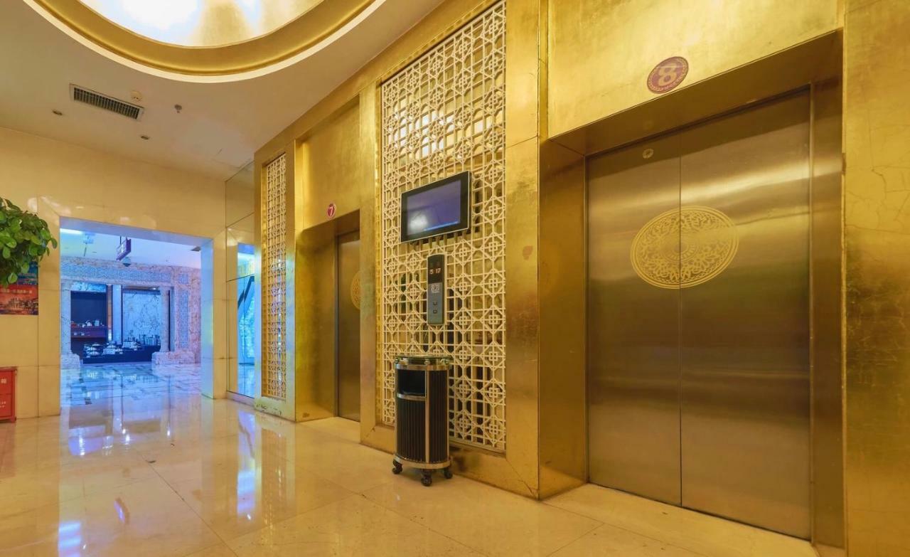 King Royal Hotel Yunfu ภายนอก รูปภาพ
